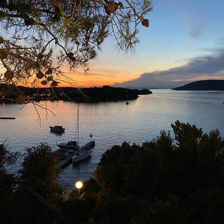 Apartements And Rooms Next To The Sea - Belveder Rab Supetarska Draga Extérieur photo