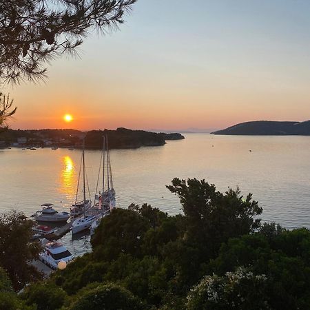 Apartements And Rooms Next To The Sea - Belveder Rab Supetarska Draga Extérieur photo