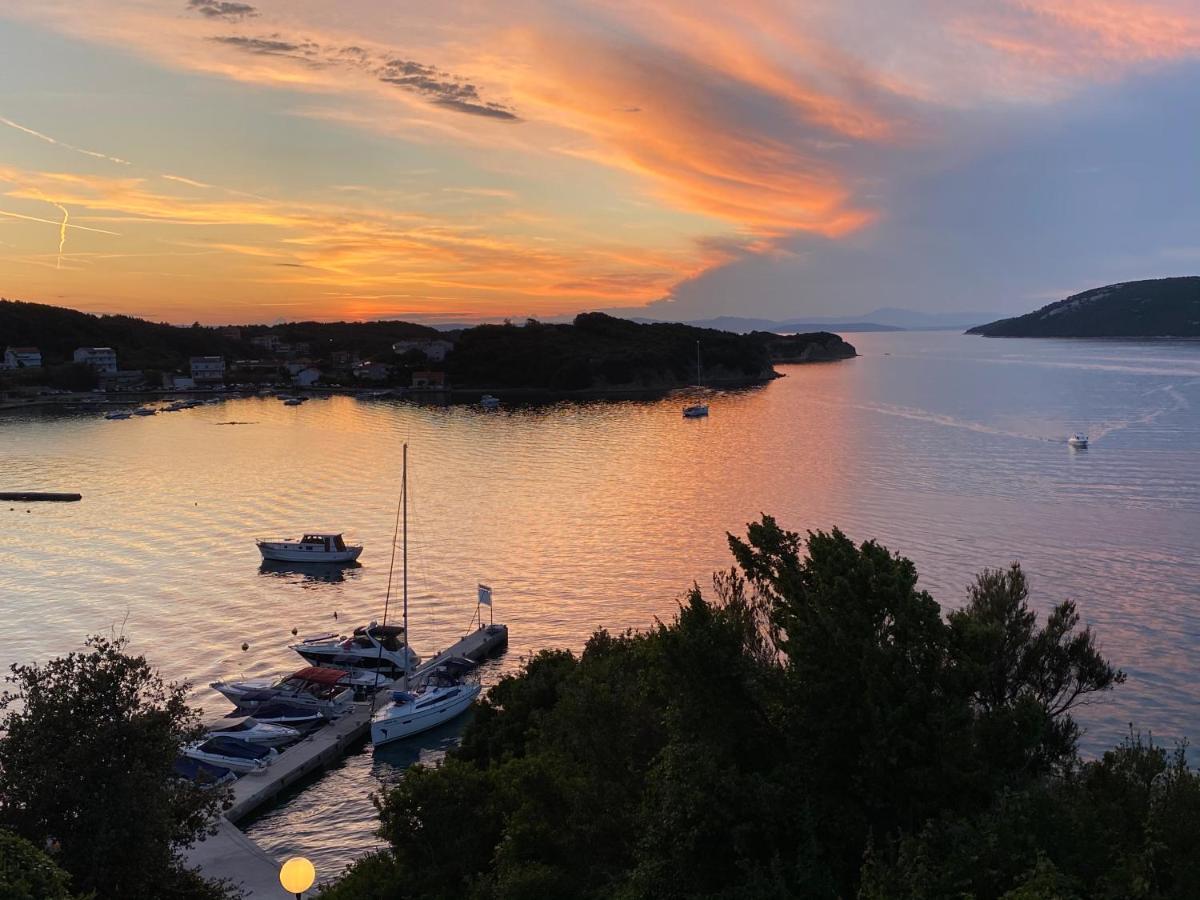 Apartements And Rooms Next To The Sea - Belveder Rab Supetarska Draga Extérieur photo