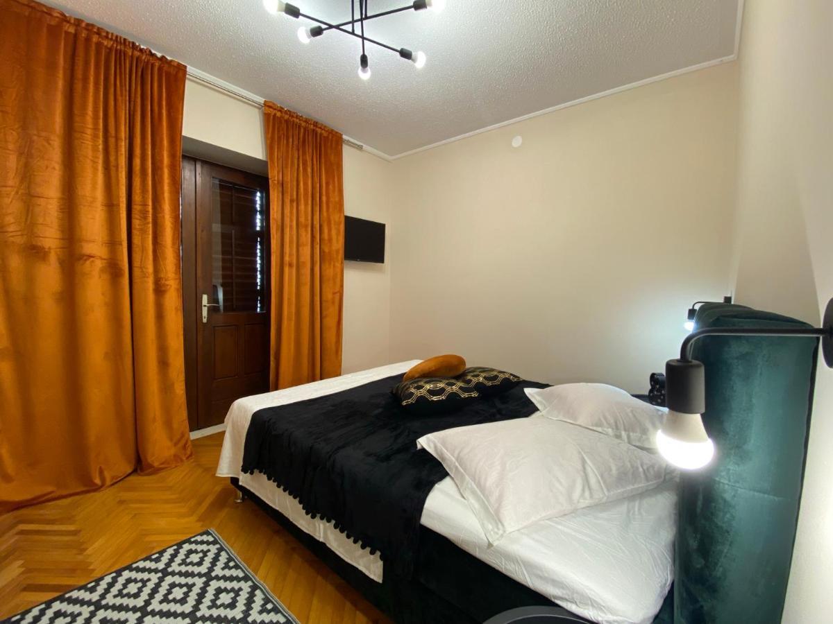 Apartements And Rooms Next To The Sea - Belveder Rab Supetarska Draga Extérieur photo