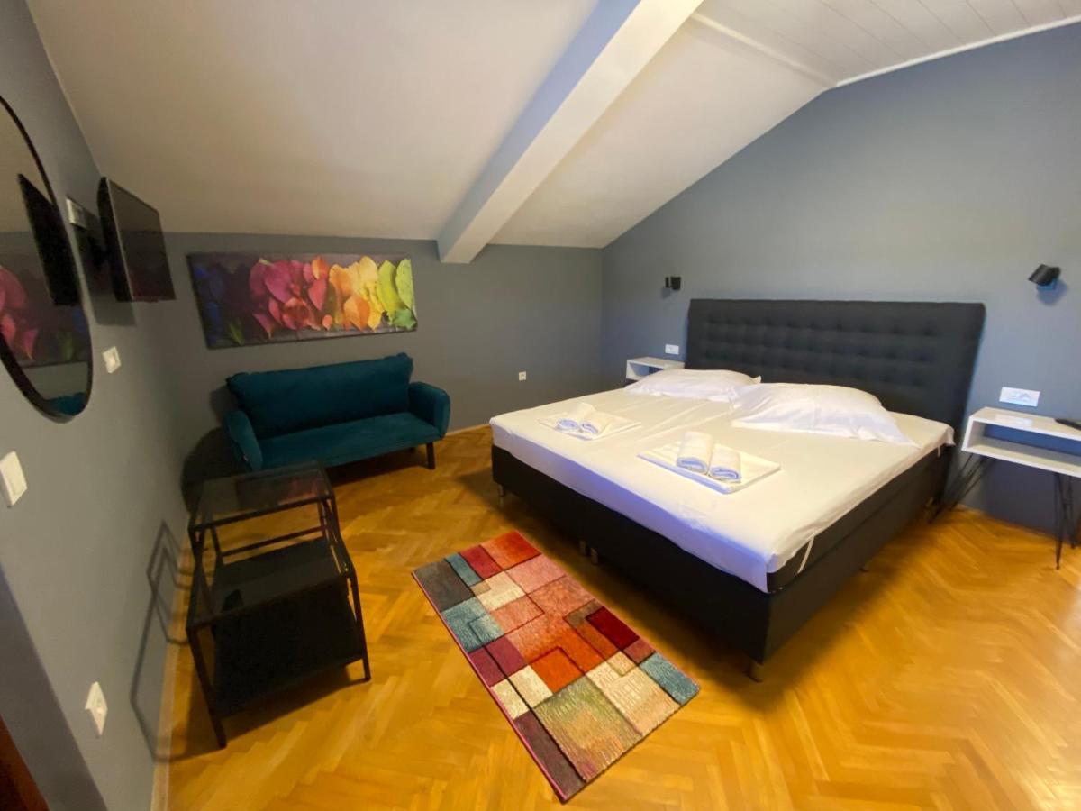 Apartements And Rooms Next To The Sea - Belveder Rab Supetarska Draga Extérieur photo